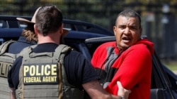 АКШ: Өз ыктыяры менен кеткен мигранттарга 3000 доллар берилет