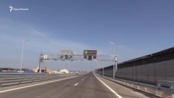 З камерою – Керченським мостом (відео)