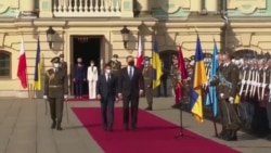 Президент Польщі у Києві привітався гаслом «Слава Україні» і згадав про Крим – відео