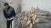 Қишнинг совуқлигидан мактаблар маъмуриятлари исинишнинг турли йўлларини кашф қилмоқда.