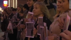 В Петербурге прошел флешмоб в поддержку Андрея Пивоварова