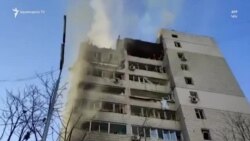 Կիևում պայթյունների հետևանքով բնակելի շենքը մասամբ փլուզվել և այրվել է