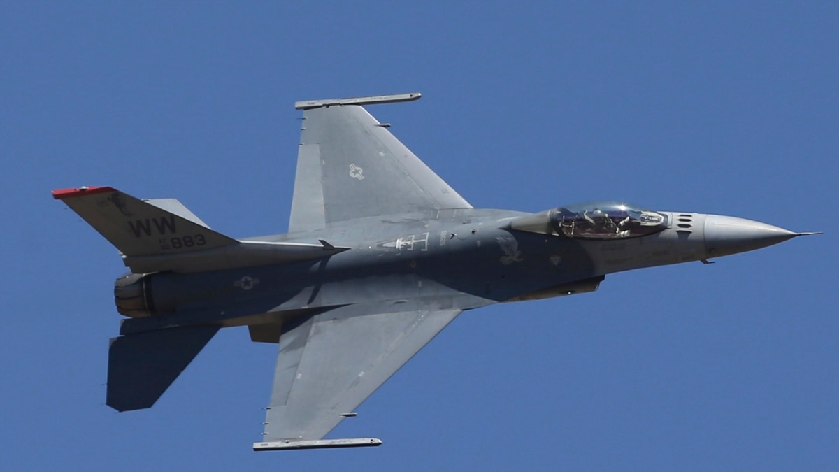 Бельгія планує поставити винищувачі F-16 в Україну у 2026 році