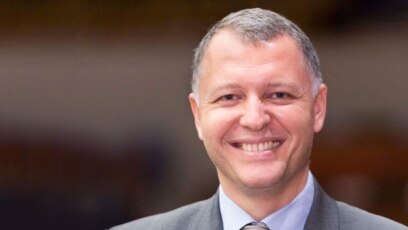 "კორონავირუსი არის და კიდევ კარგა ხანს იქნება"