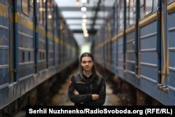 Катеина Єсипчук в депо столичного метро