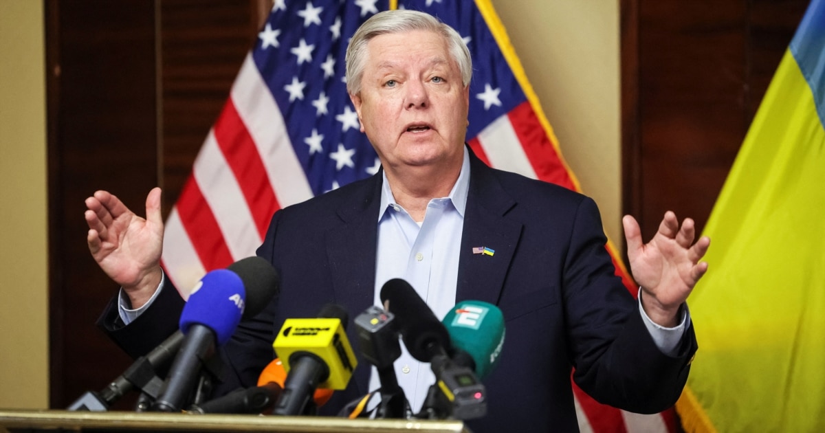 Соратник Трампа заявив про широку підтримку «нищівних» санкцій проти Росії в Сенаті Соратник Трампа заявив про широку підтримку «нищівних» санкцій проти Росії в Сенаті