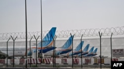 Дубай халықаралық әуежайында тұрған ұшақтар. 2 наурыз, 2026 жыл.