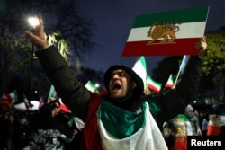  Демонстрация в поддръжка на иранските протестиращи се организира в Лондон, Англия, 11 януари 2026 година 