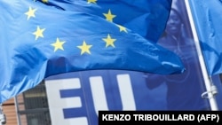 ЕУ знамиња во Бриесл, илустрација