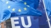 Zastava EU ispred sedišta Evropske komisije u Briselu, maj 2021.