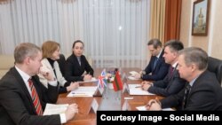 La întrevederea dintre ambasadoarea Marii britanice și liderul separatist de la Tiraspol
