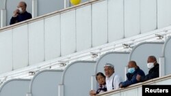 Круизный лайнер Diamond Princess во время карантина.