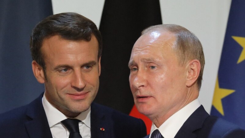 Макрон ќе разговара со Путин за Украина