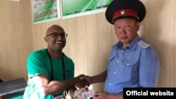Винаяк Нагараждын документи кайтарылып берилди.
