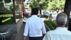 Առաջարկում եմ` քաղաքական գործիչներով գնանք Ադրբեջան, թող գերիները հետ գան. Սանասարյան