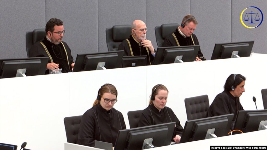 Pamje nga Dhomat e Specializuara gjatë dëshmisë së Rubinit.