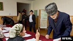 Voters at a polling station in Grozny on October 11.