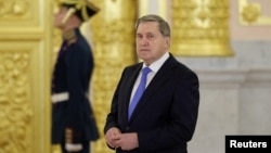 Помічник Путіна Юрій Ушаков заявив, що територіальні питання є «найважливішими», але «багато інших питань залишаються» на порядку денному