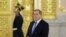 «Нас докладно поінформували про підсумки, і ми знаємо, де ми зараз», – сказав помічник Путіна Юрій Ушаков