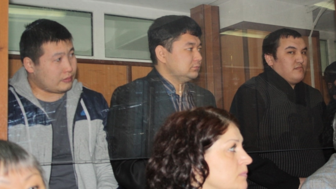 Керемет табиғи сиськи туралы бейне