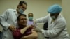 د افغانستان له ۶۰۰ زیاتو روغتیایي مرکزونو کې د کرونا ضد واکسین پروسه پیل شوه