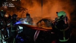 Гасіння пожежі, що виникла внаслідок російського балістичного удару по Киву. 24 вересня 2026 року 
