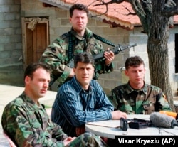 Hašim Tači, kao vođa pregovaračkog tima kosovskih Albanaca i politički lider Oslobodilačke vojske Kosova. Mart 1999.