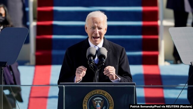 АҚШ президенті Джо Байден инаугурация рәсімінде сөз сөйлеп тұр. 20 қаңтар 2021 жыл.