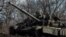 Украински военни на фронтовата линия в Бахмут