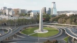 გმირთა მოედანი