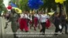 Vîșivanka, purtată la Chișinău: „Hainele noastre simbolizează libertatea” (VIDEO)