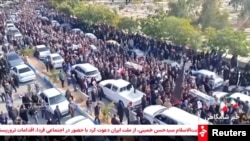 Пахавальная працэсія загінулых на пратэстах