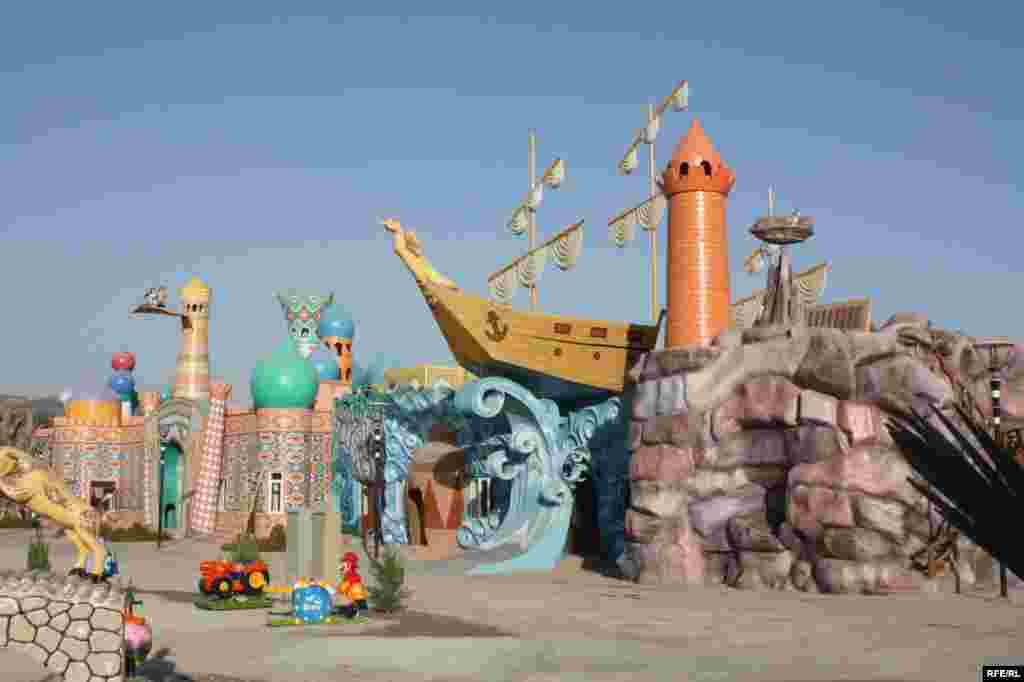 Бузургтарин тафреҳгоҳи атфол #99