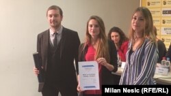 Stevan Dojčinović, Dragana Pećo i Jelena Vasić - novinari KRIK-a