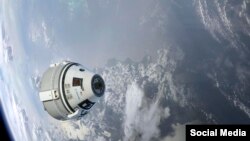 За підрахунками NASA та Boeing, корабель спалив забагато палива за кілька хвилин через неправильно налаштований годинник. Відтак керівництву компаній довелося повернути Starliner на Землю