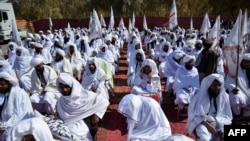 عکس له ارشیفه اخیستل شوی دی 