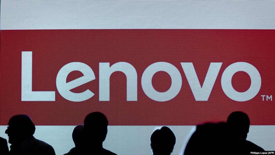 Избосканлик ўқитувчилар ўзларига Хитойнинг Lenovo брэнди ëпиштирилган бир хил русумдаги ноутбуклар сотилганини айтди.