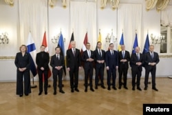 Participanții la summitul țărilor NATO de la Marea Baltică într-o poză de familie, Helsinki, 14 ianuarie 2025