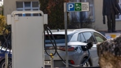 Veturat elektrike në fokus mes shtrenjtimit të naftës: A ia vlejnë?