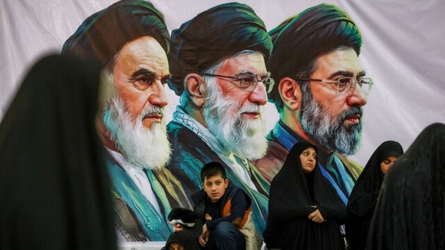 گفت‌وگو با مجتبی نجفی؛ رهبر «غایب» جمهوری اسلامی در دوران «آتش‌بس برزخی» episode artwork