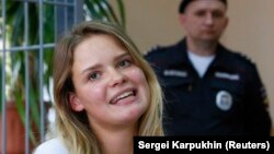 Одна з учасниць акції Вероніка Нікульшина у суді в Москві, 16 липня 2018 року