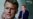 Francuski premijer Sebastijan Lekornu tokom gostovanja na televiziji France 2, dok je iza njega u pozadini slika predsednika Emanuela Makrona, 8. oktobar 2025.