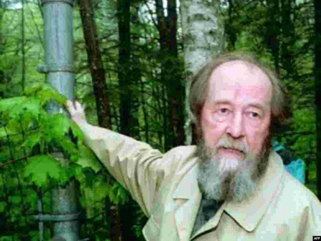 After a spell in Switzerland, Solzhenitsyn eventually settled in a small village in Vermont. There he worked on the "Red Wheel," a historical cycle of the events leading up to the 1917 revolution. In the West, he was often accused of anti-Semitism and nationalism. 