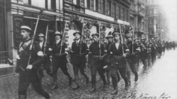 "Охранные отряды" "белых" на улицах Хельсинки в апреле 1918 года