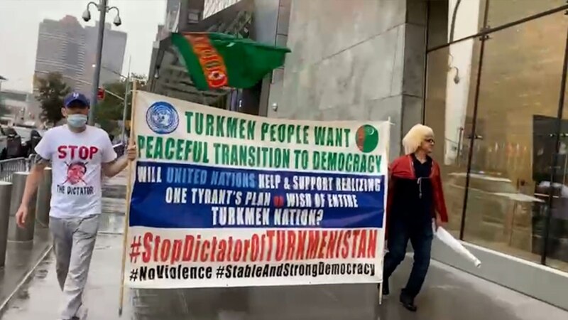 Aktiwistler Türkmenistanyň syýasatyna garşy protest aksiýalaryna başladylar