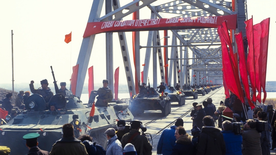 Джинсы киген қыздар секс