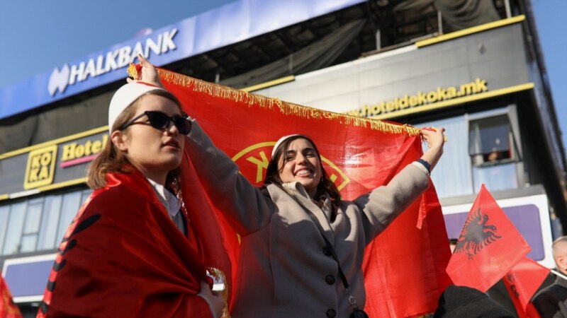 V Skopju potekal protest v podporo nekdanjim voditeljem OVK