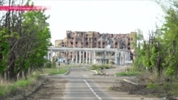 Семья работников Донецкого аэропорта не хочет уезжать от развалин бывшей работы (видео)