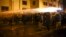 Tbiliside polisiýa protestçileri dargatmak üçin suw toplaryny ulandy.
