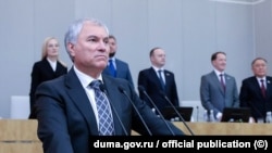 Спикер Госдумы Вячеслав Володин на трибуне во время последнего заседания парламента VIII созыва, 27 июля 2026 года